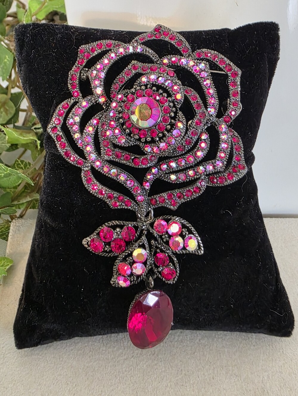 ​Fuschia Pink Rhinestone Rose Brooch Dangle Drop Gunmetal Vintage Style Pin